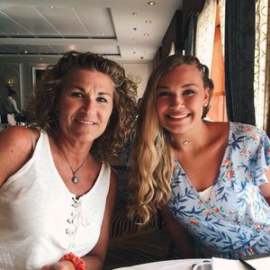 Meet your Posher, Mollie